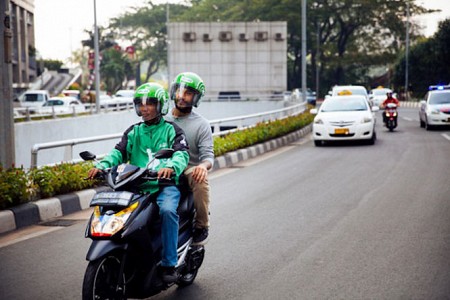 Doanh Nhân Trẻ Indonesia Ra Mắt Dịch Vụ Xe Ôm Uber