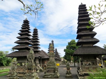 Những Ngôi Đền Thần Thoại Trên Đảo Bali